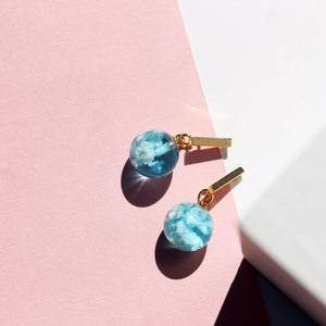 CLOUD RESIN STUD HOOP EARRINGS