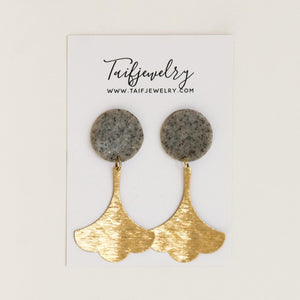 THE CHANDELIER EARRINGS