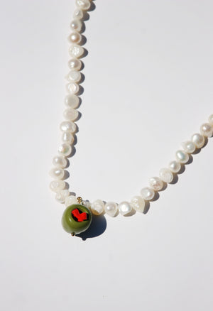 olive pearl necklace