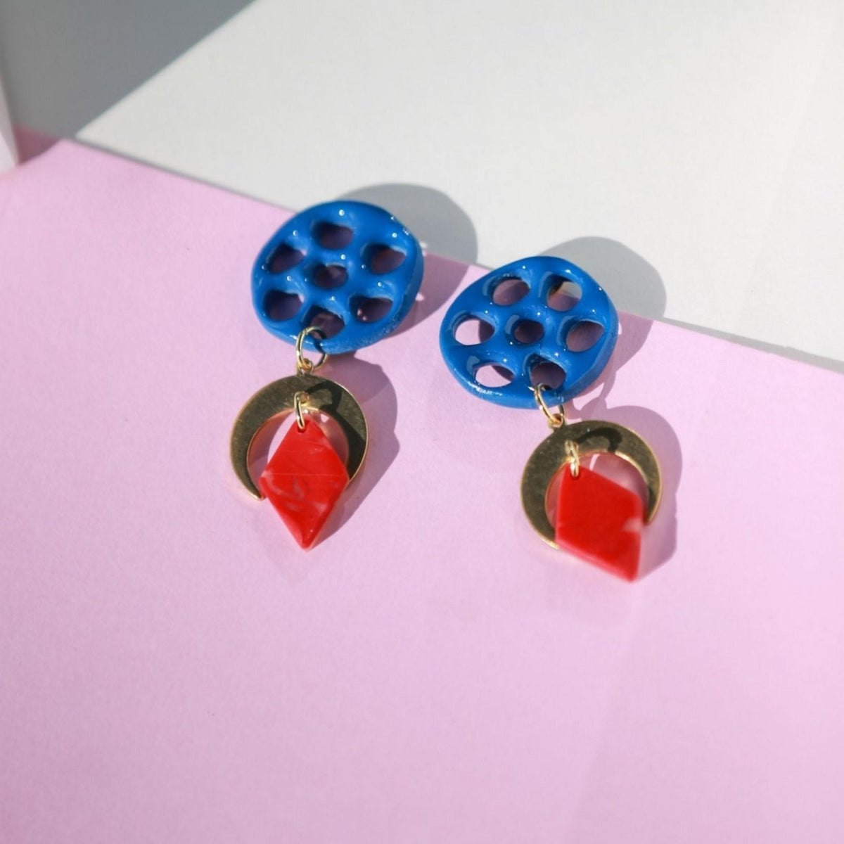 THE SEVEN EYE EARRINGS