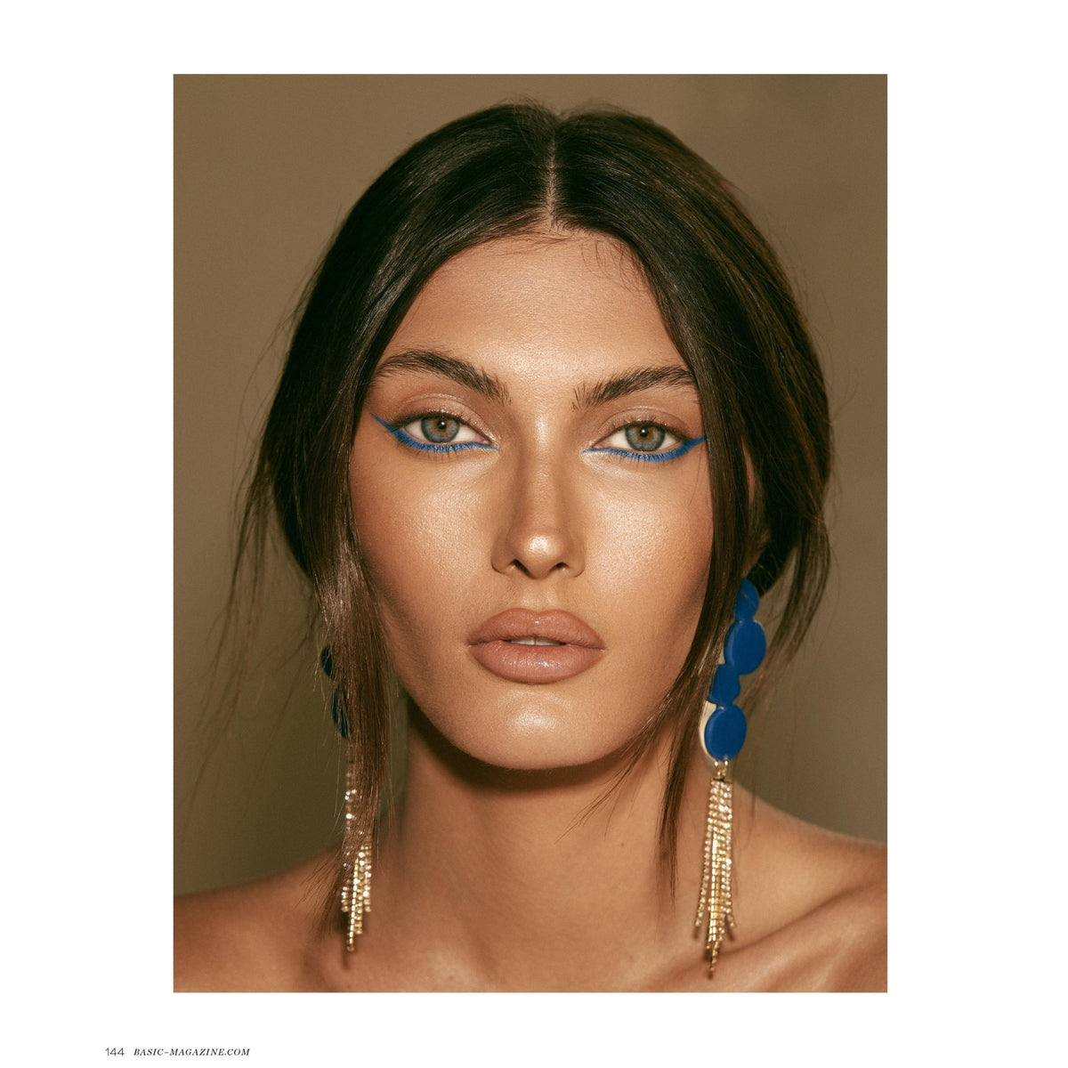 THE LONG-DANGLE EARRINGS