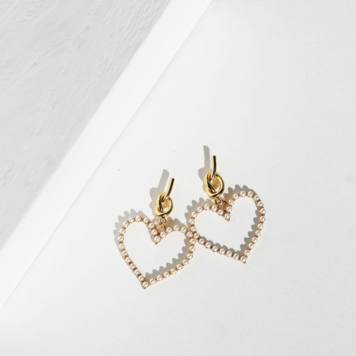 HEART PEARL EARRINGS
