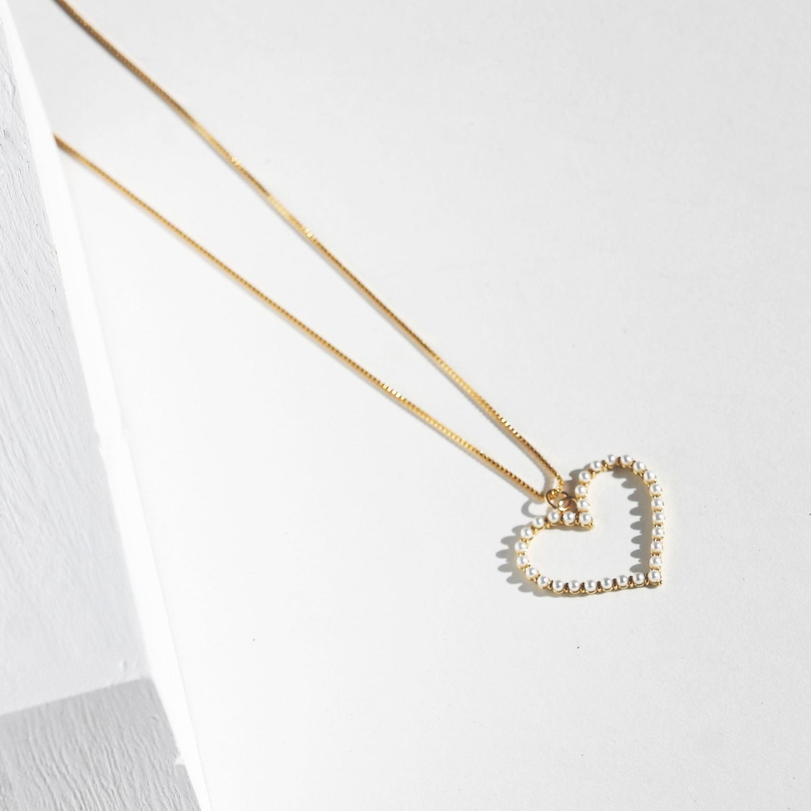 PEARL HEART NECKLACE
