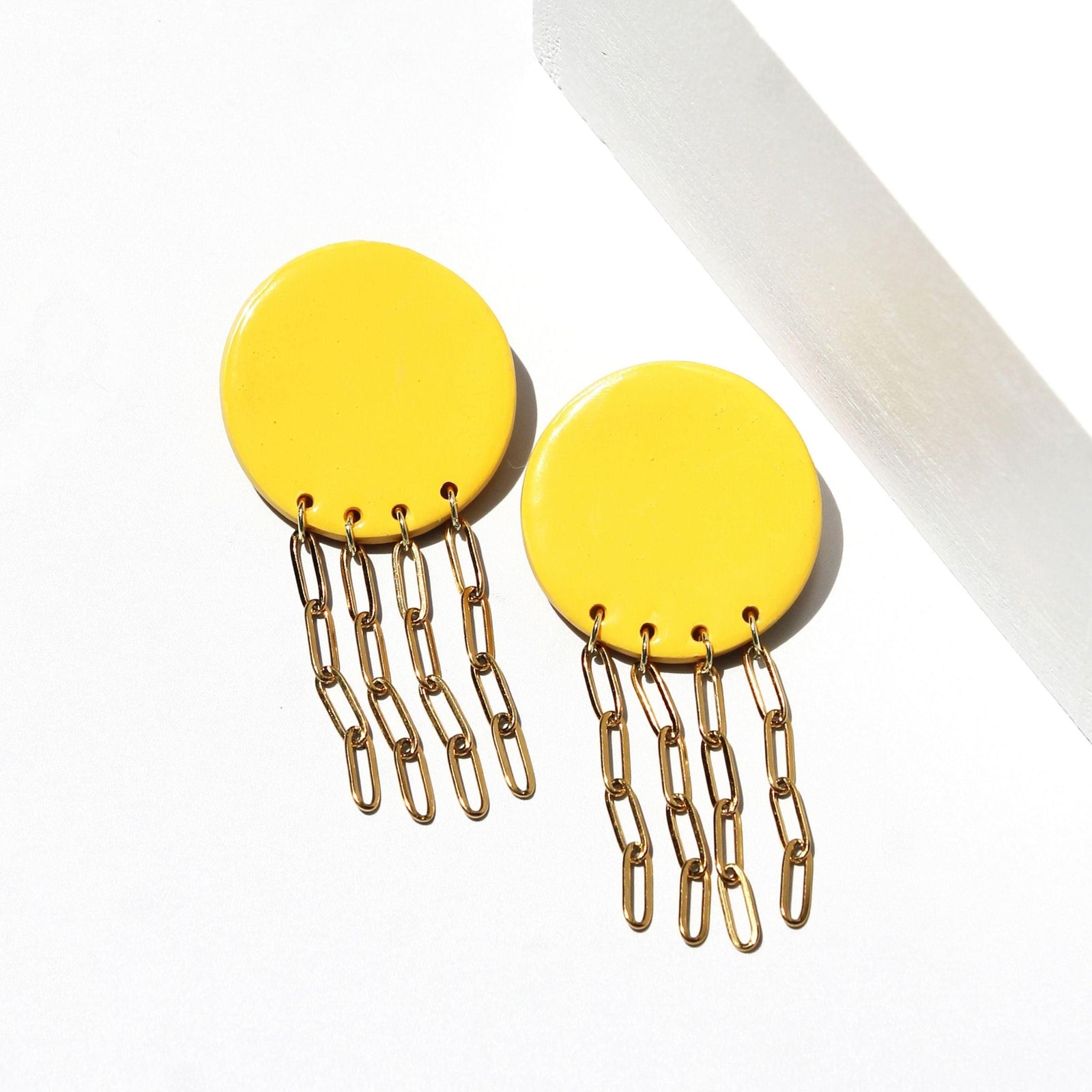 CIRCLE YELLOW PAPERCLIP EARRINGS