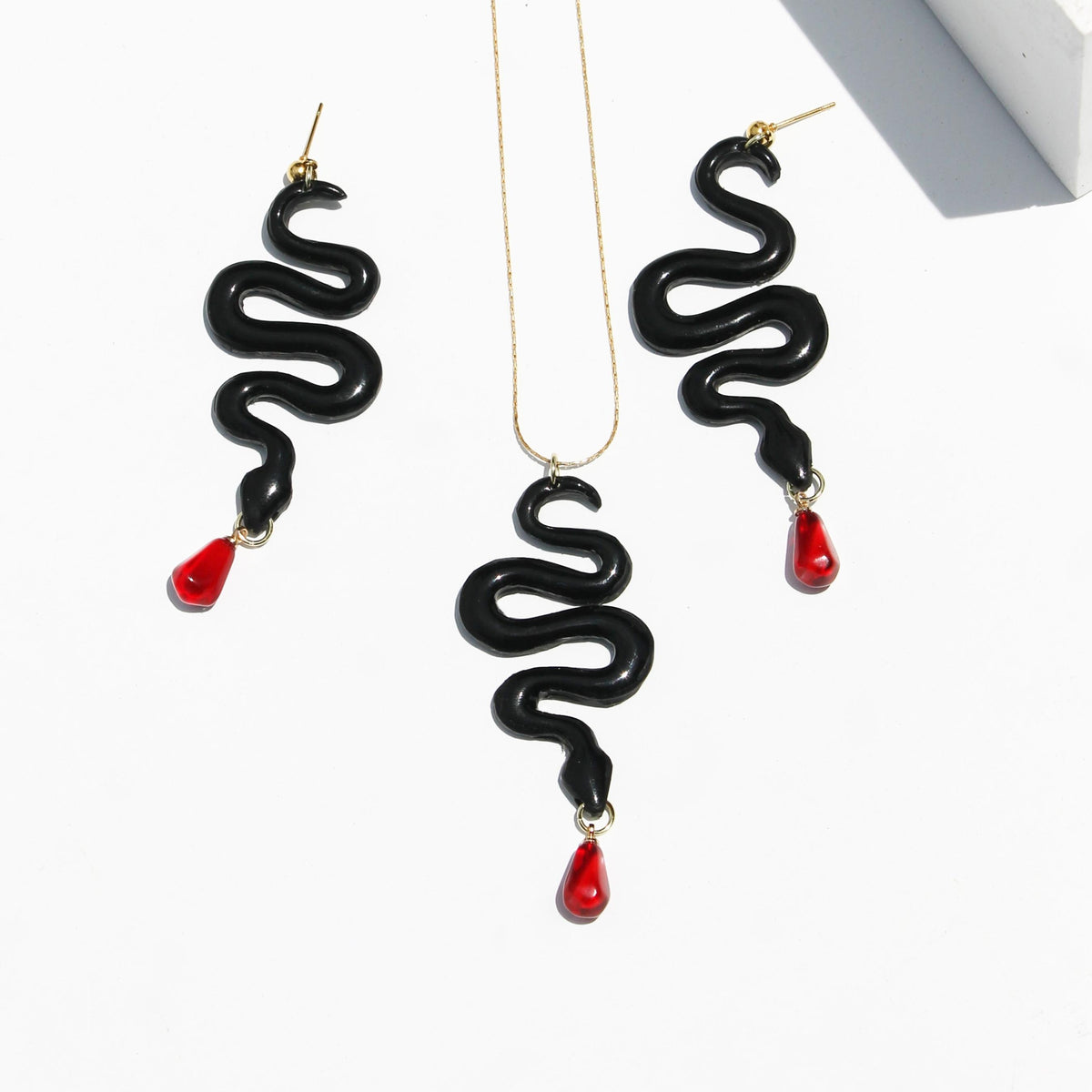 Snake Pomegranate Set