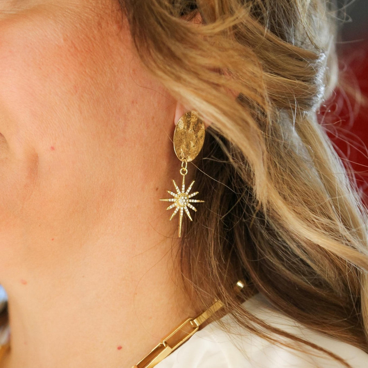THE FESTIVE EARRINGS