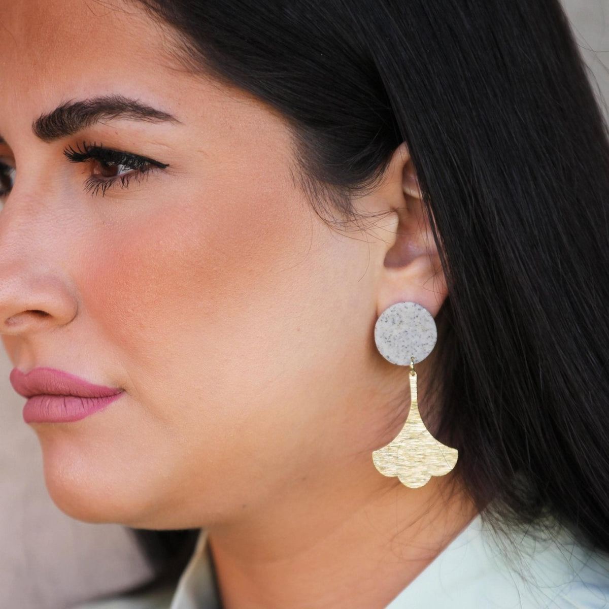 THE CHANDELIER EARRINGS