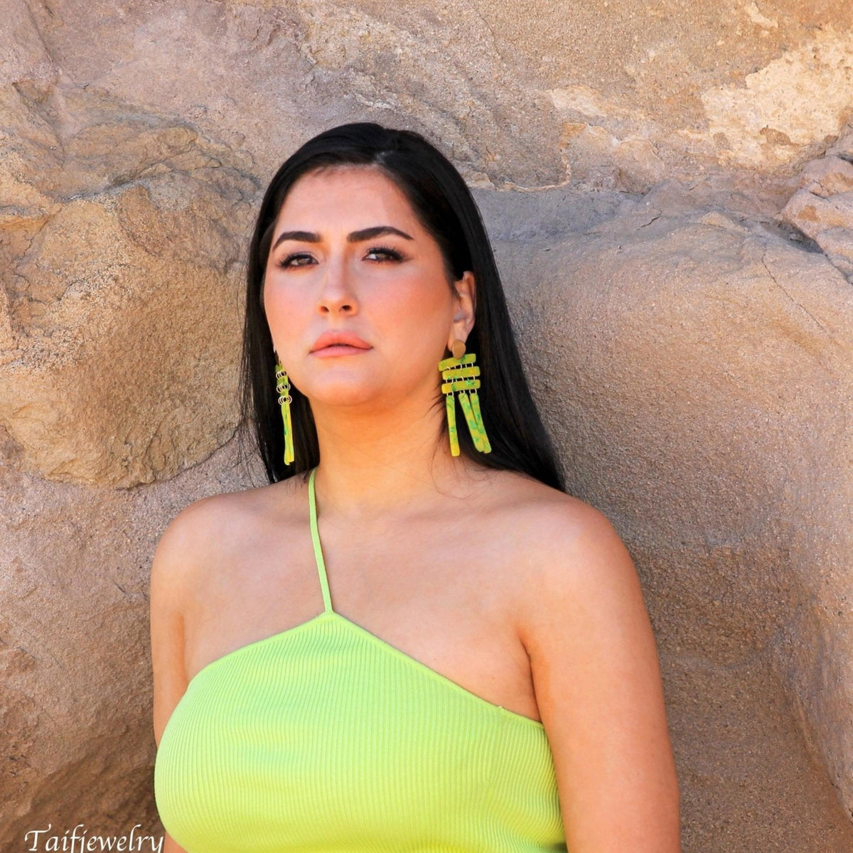 THE HELEBERIOUS EARRINGS