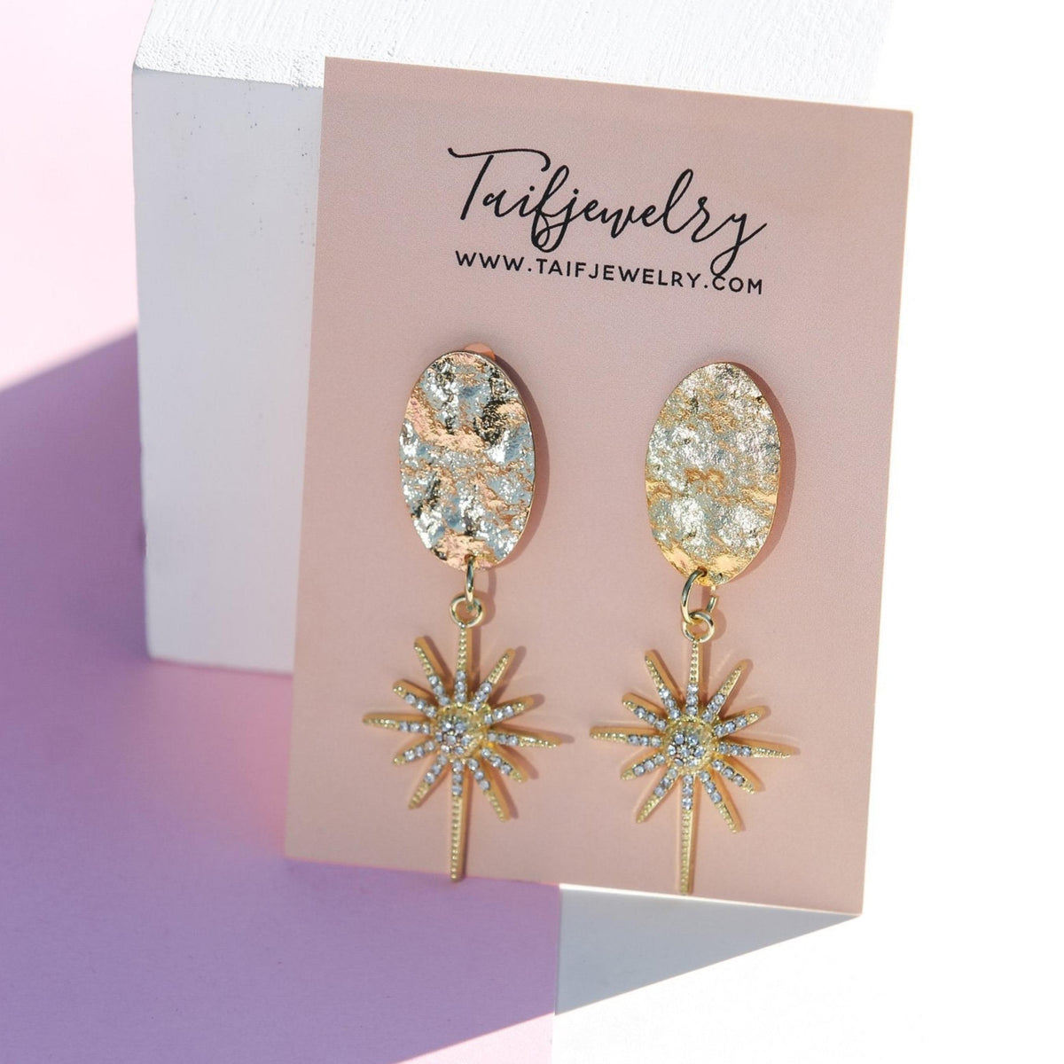 THE FESTIVE EARRINGS